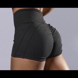 Luxe Scrunch Butt Gym Shorts!
